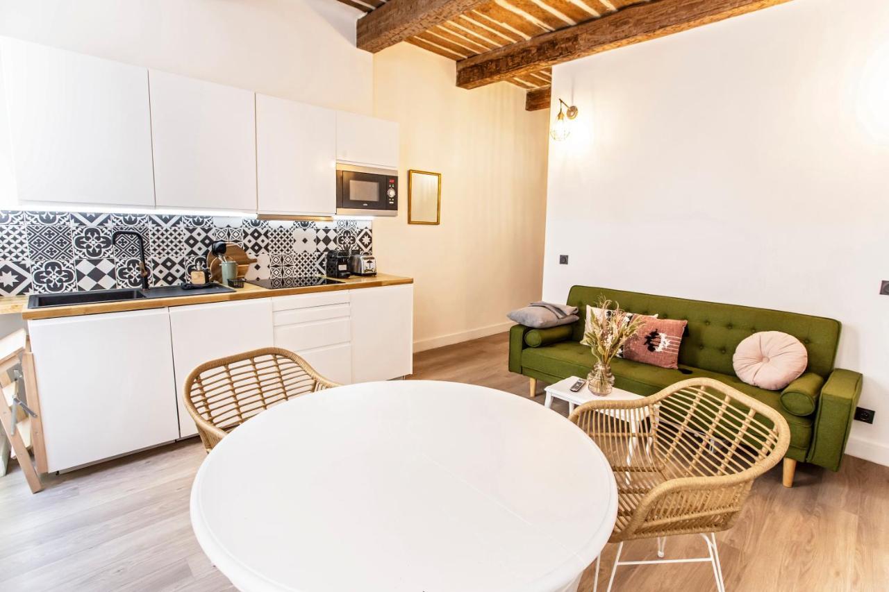 Douceur Au Coeur Du Panier Apartment Marseille Luaran gambar